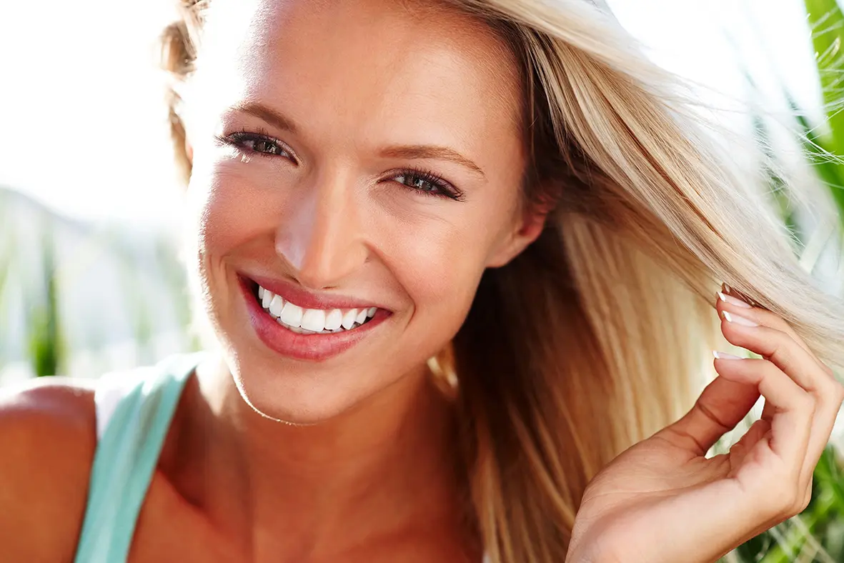 top tips for a whiter smile this summer
