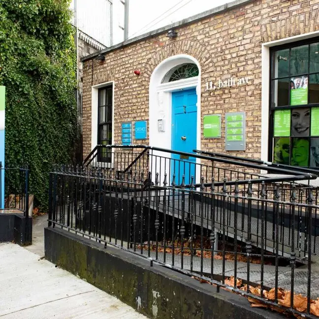 Smiles Dental Dublin Ballsbridge Bath Avenue, front 3.0