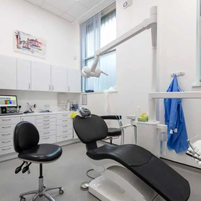 Smiles Dental Dublin 4 Ballsbridge Waterloo road clinic 1.5
